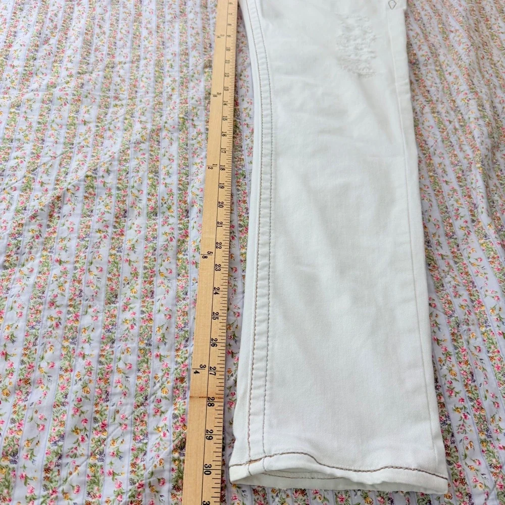 Rock Revival women's Arjean White Distressed Skinny‎ Jeans Thick Stitch 31